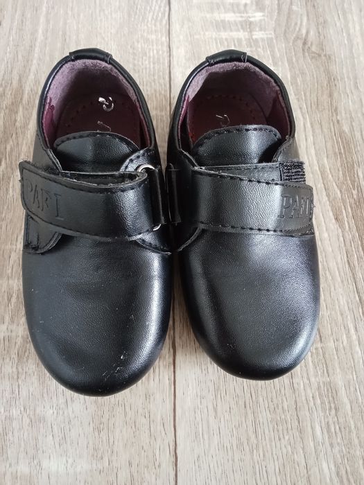 Аяк киімдер 1 жаска