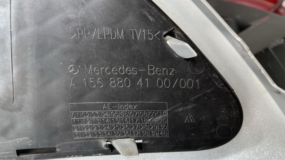 Решетка Mercedes GLA X156