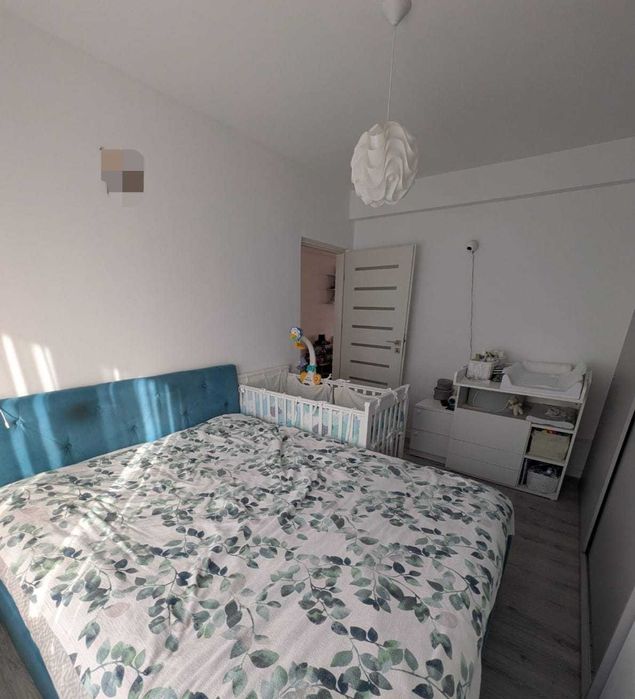 Apartament cu „Vibe” Bun, 4 Camere și Iarbă Crescută cu Suflet - Baciu