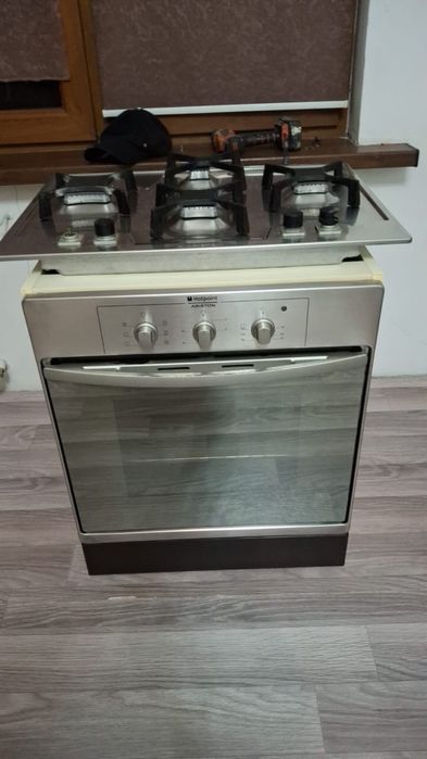 Газ плита с духовкой