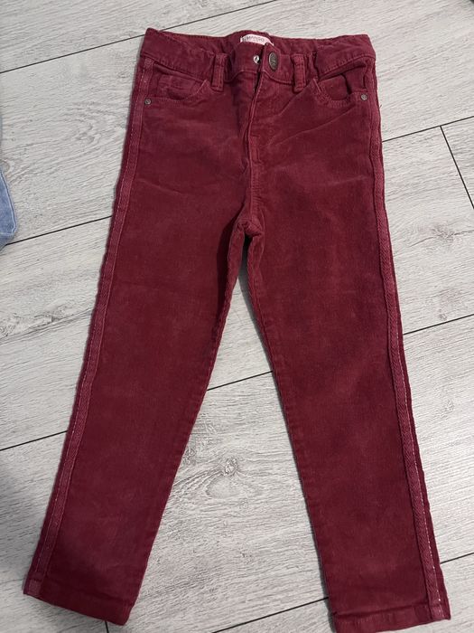 Lot 4 perechi jeansi + 1 pereche pantaloni fetite 2-3 ani