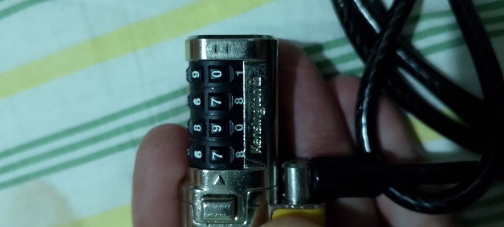 Замок трос для ноутбука