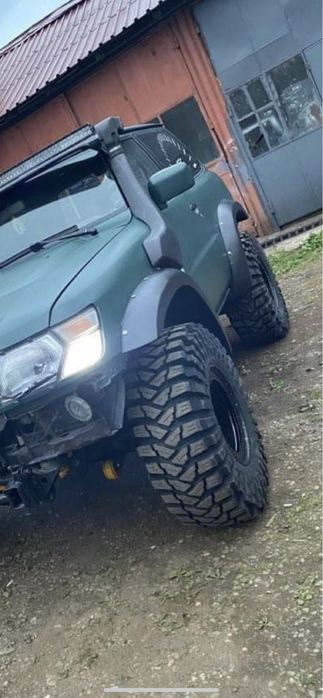 Overfendere, aparatori noroi nissan patrol y61