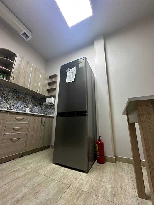 Аренда Офис 22 и 16 кв.м Мустакиллик Метро Х.Олимджана Дархан