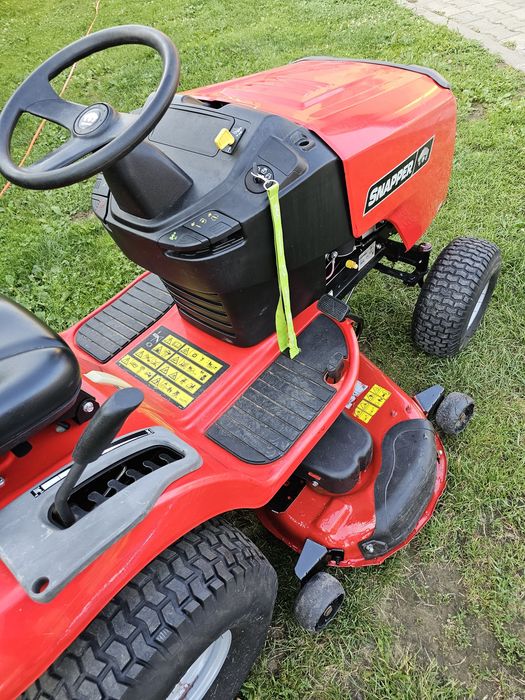 Tractor gazon/ iarbă Snapper 22 cp