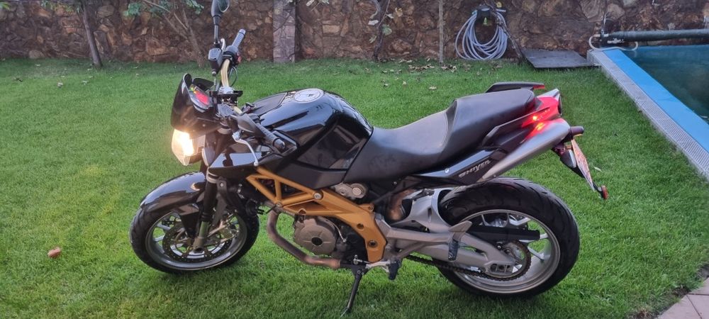 Vând Aprilia Shyver 750