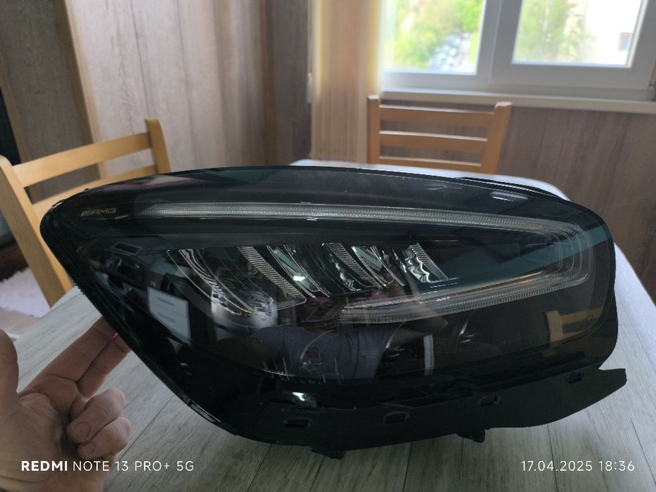 Продавам оборудван Фар за Mercedes- Benz AMG GT R190  C190