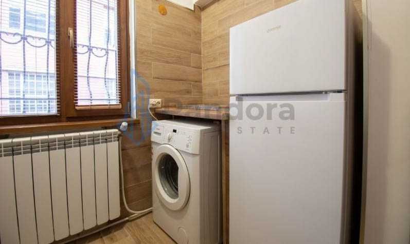 Дава се под наем Тристаен апартамент в София, Център - 100 кв.м за 520 € - Снимка #3