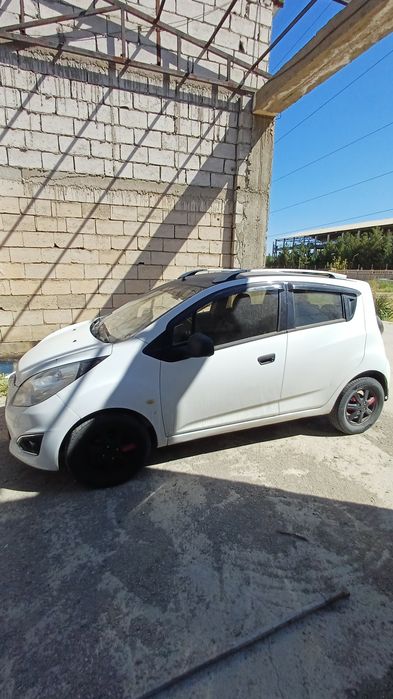 Chevrolet spark 2012