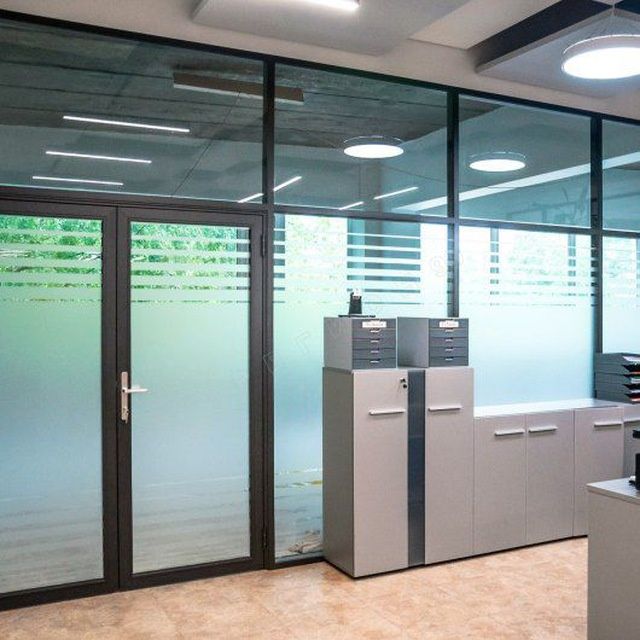 Orakal matoviy tumanka tonirovka ofis zdaniya va barcha oynalarga