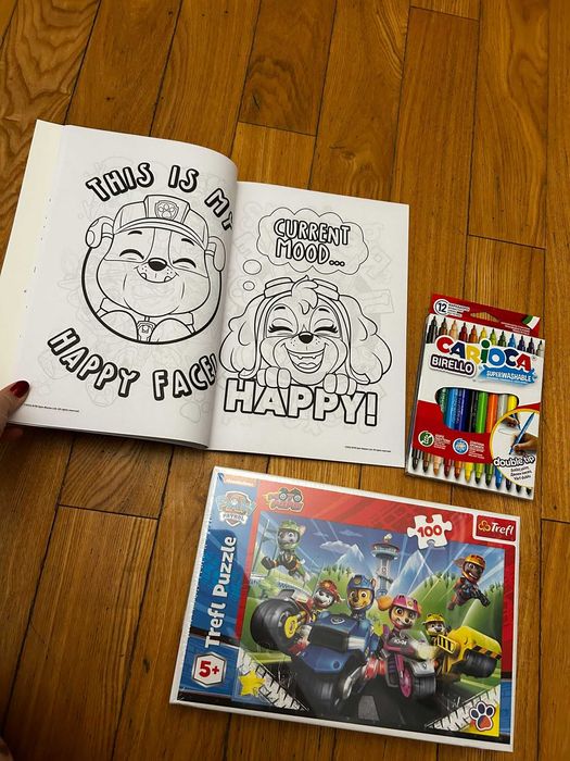 Puzzle Patrula Catelusilor 100 piese + Carte de colorat A4 + Carioci