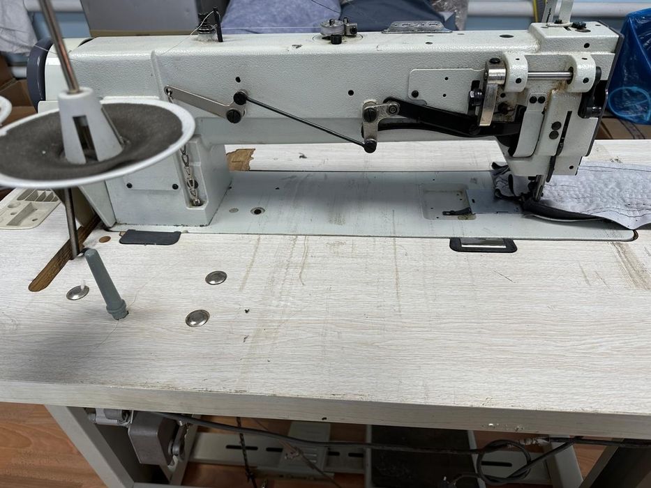 Швейную машинку "Тупикал"