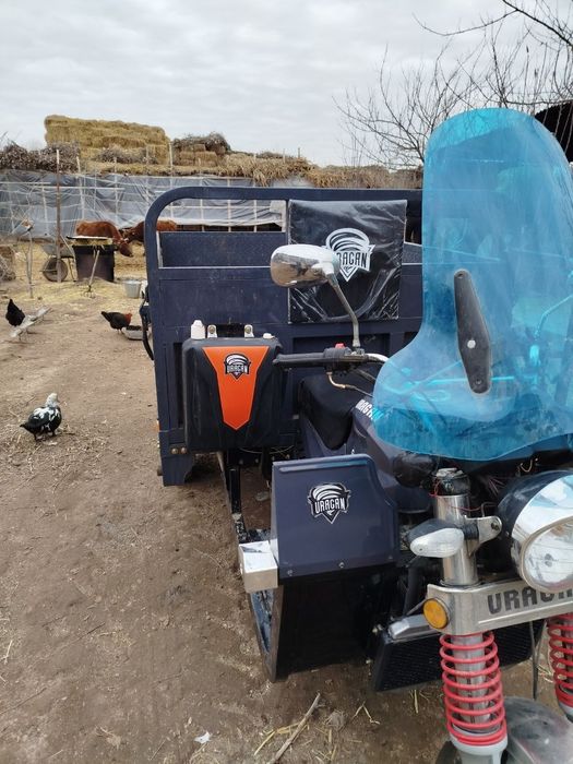 Uragan motosikl sotiladi