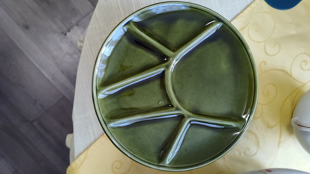 Чинии , различни цветове и размери