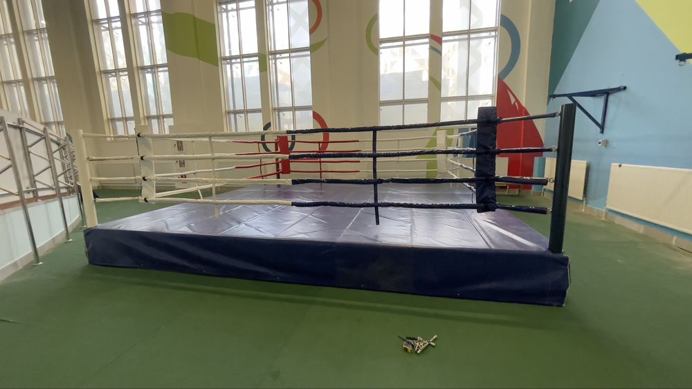 Ринг для бокса и для зала