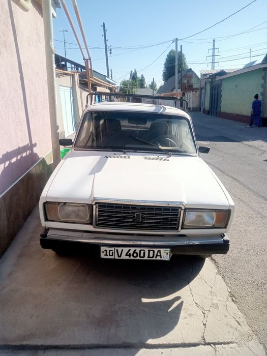 Сотилади Жигули 2107