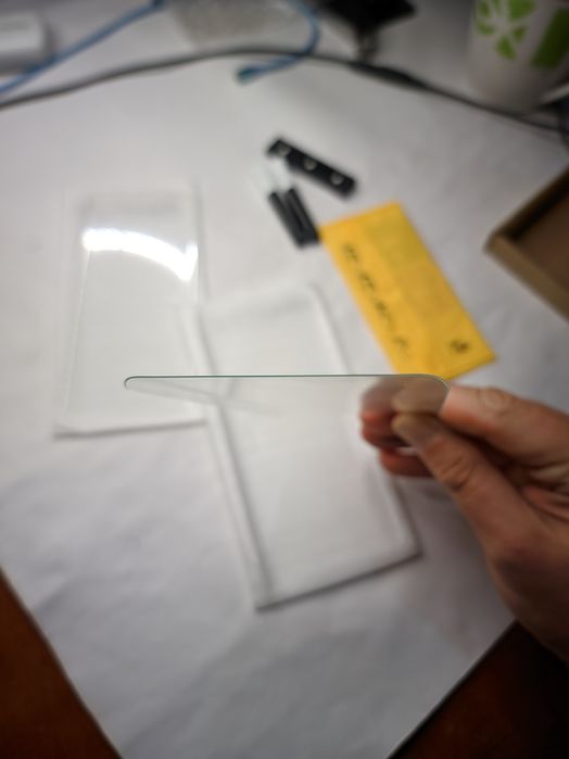 Чехол и стекло обмен