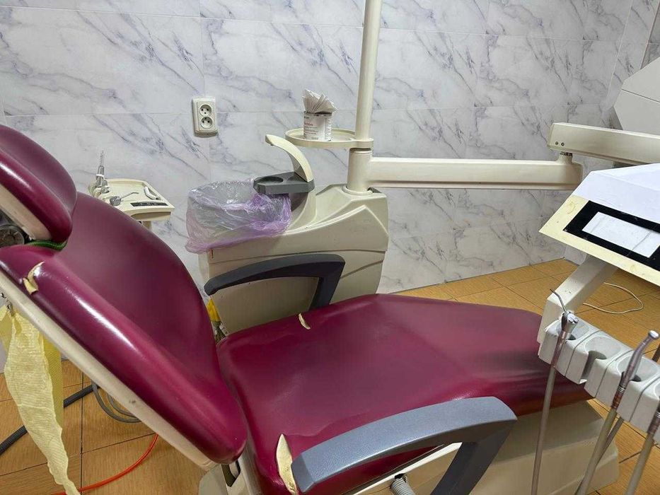 Продам стоматологическое кресло