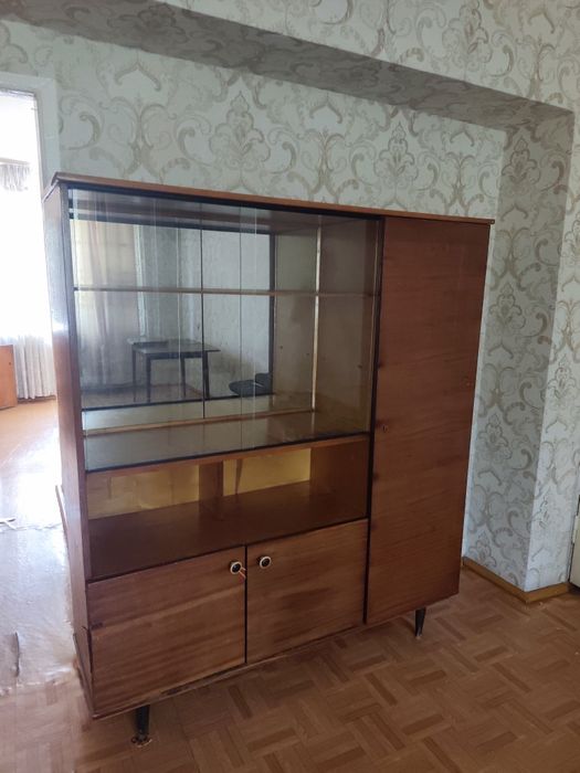 Шкаф тумбочка даром