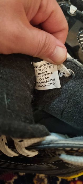Продам детские коньки хокейные, размер 33