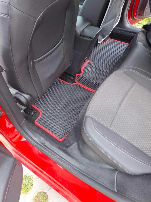 Ева / Eva стелки за кола