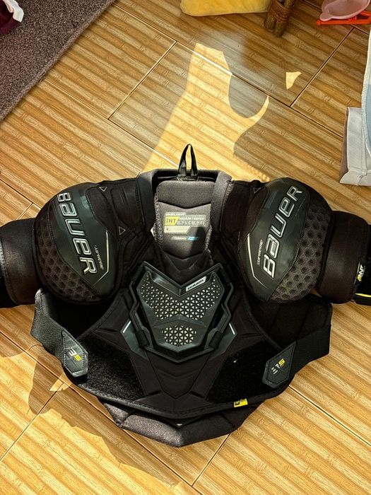 нагрудник хоккейный s3 pro