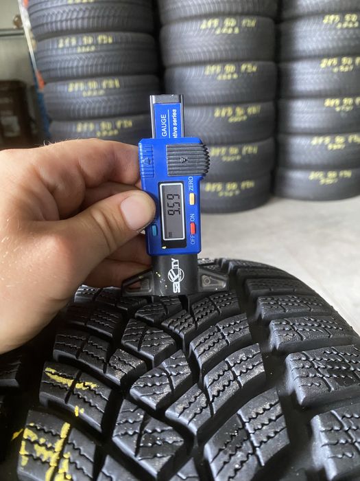 Anvelope iarna 225/40/19 Goodyear Ultra Grip Performance 225 40 19 R19