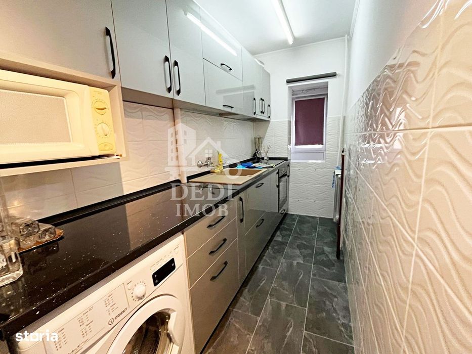 Apartament 1 camere de vânzare in zona Rogerius, Oradea