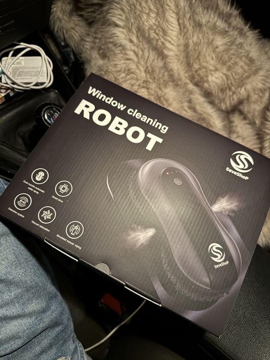 Robot pentru curatenie