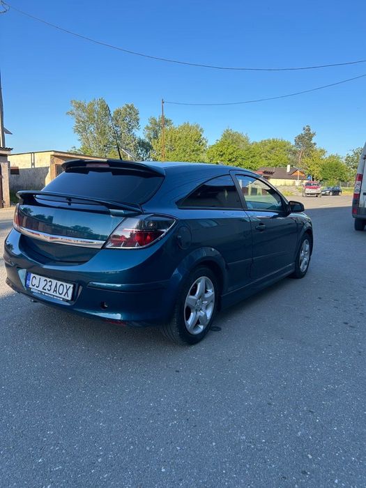 OPEL ASTRA GTC 2007