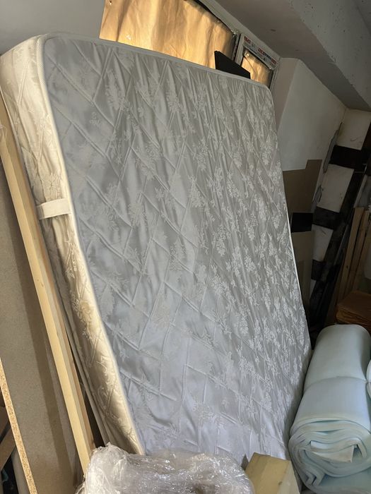 Матрас 160/200 бу отдам бесплатно