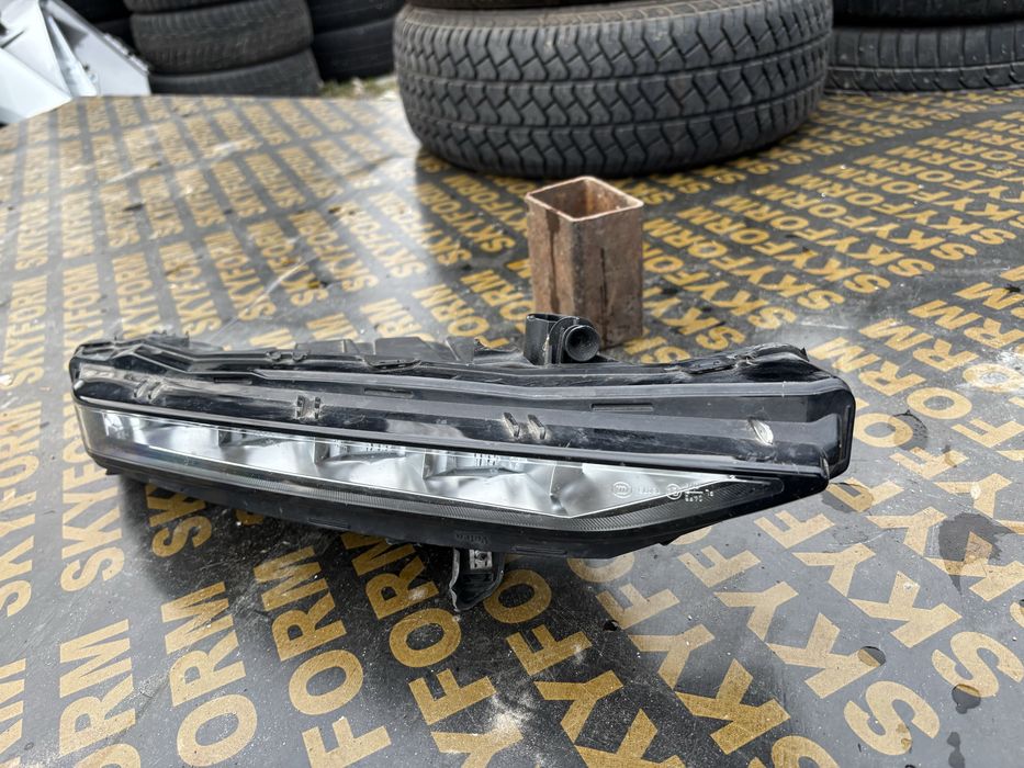 Халоген Skoda Superb 3