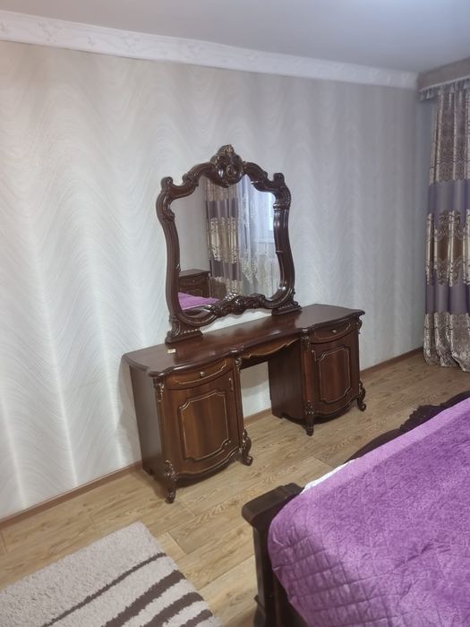 Продам спальный гарнитур