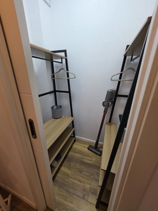 Proprietar, ofer spre inchiriere apartament tip studio in bloc nou cu loc de parcare, str. Gheorghe Avrămescu, etaj 1, decomandat