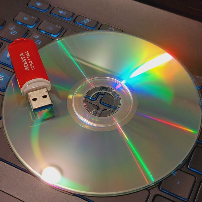DVD CD Blu-ray pe Stick USB sau Hard Disk Transfer rapid / Salvez amintiri video/nunta,botez / filmări vechi de familie