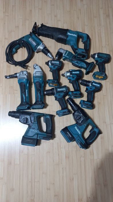 Scule Makita cu acumulator