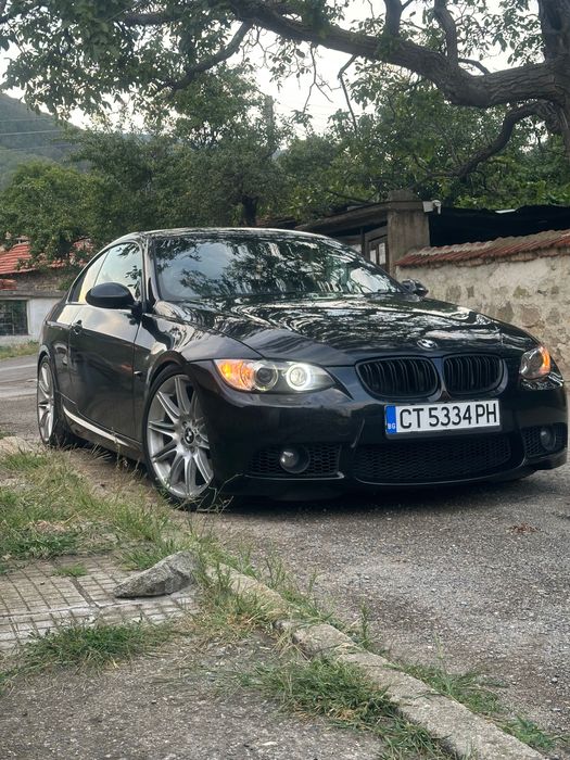 BMW E92 325D Black Coupe
