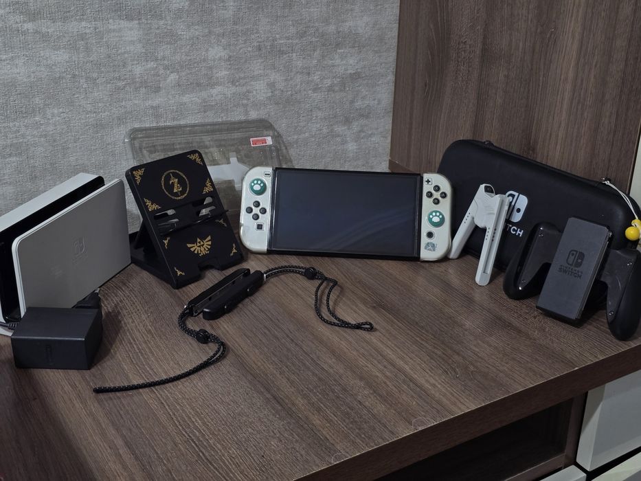 Nintendo Switch OLED White 512GB (Прошитый)