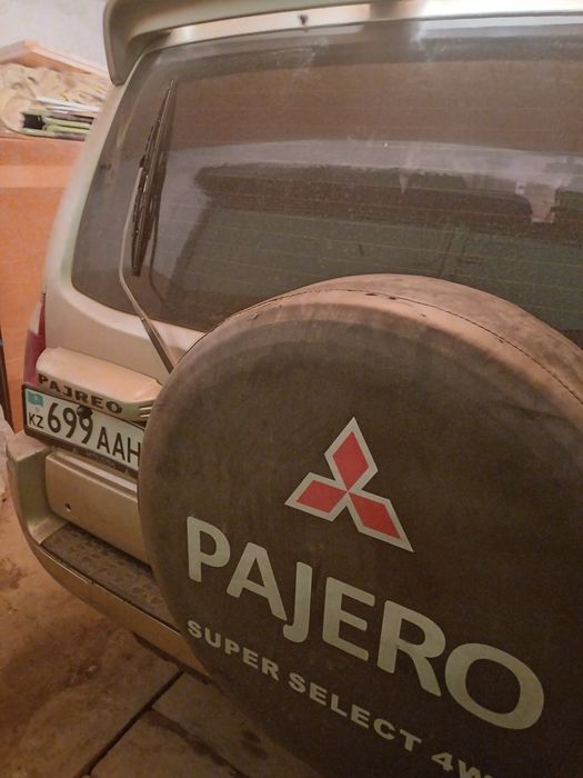 Продам митсубиси паджеро 3