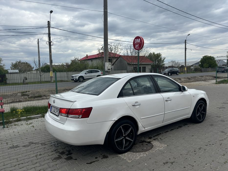 Hunday  sonata 2.4 benzina 2006 acte valabile in stare buna