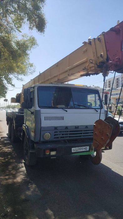 Kamaz avtokran sotilad