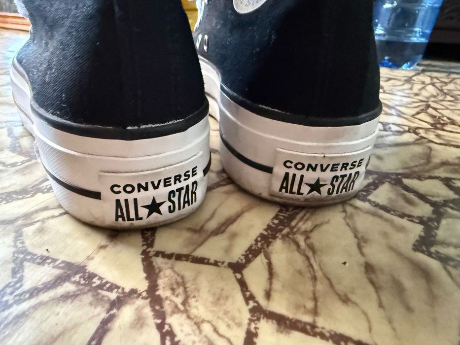 Дамски високи кецове Converse