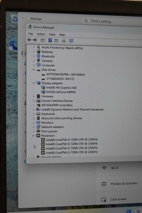 15.6 инча лаптоп Huawei I5 7200U 8 GB Nvidia SSD - батерия и зарядно