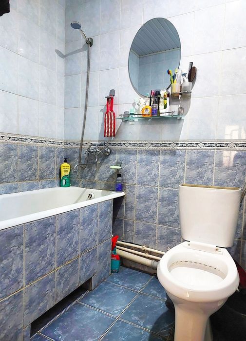 Чиланзар-22. 2/1/4. 2х6 балкон срочно продаётся квартира