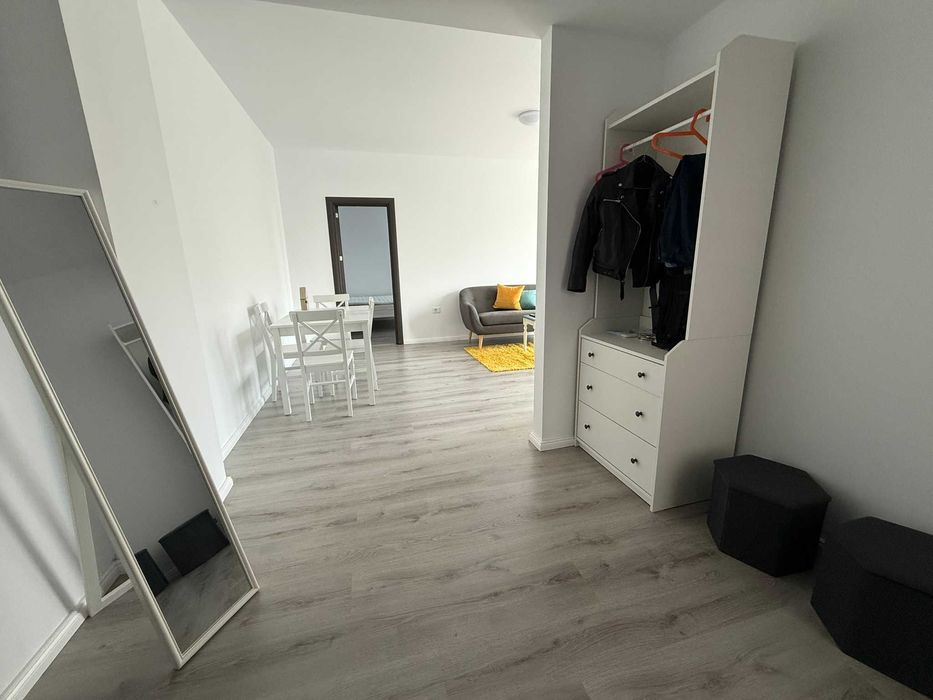 Apartament 3 camere - Prima închiriere!