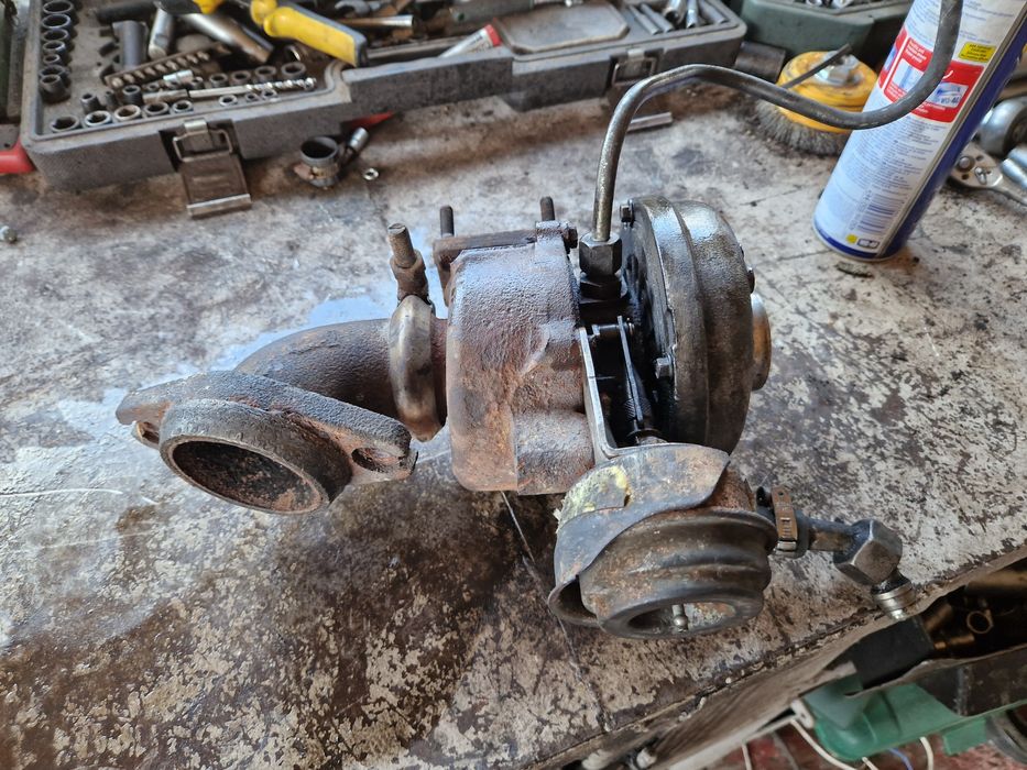 Vând turbina iveco dayli motor 2.3 euro 4