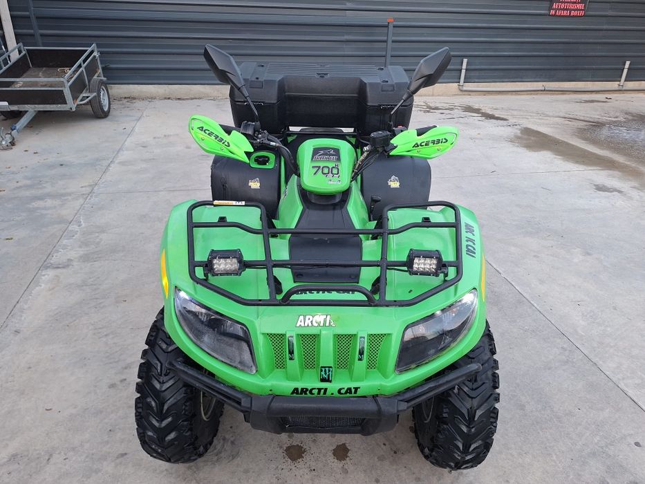 Atv   artic  cat 700 cc