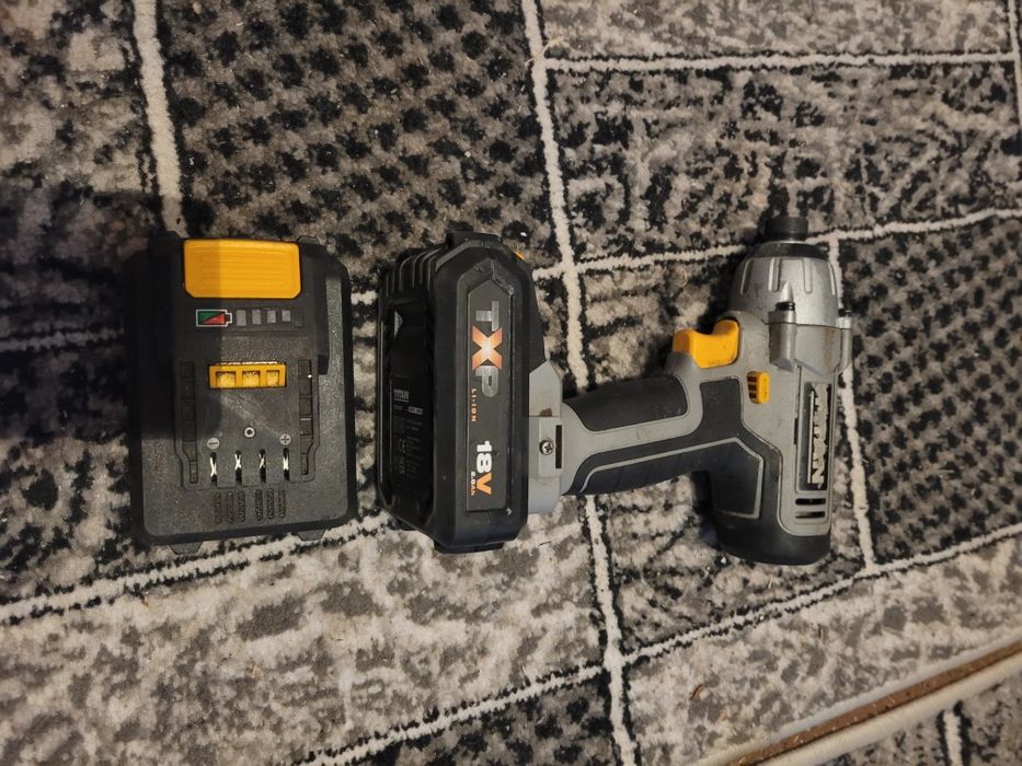 Oferta Makita, Bosch și Titan bormașini