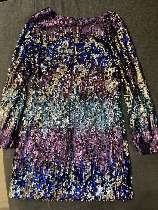 Официална рокля с пайети
