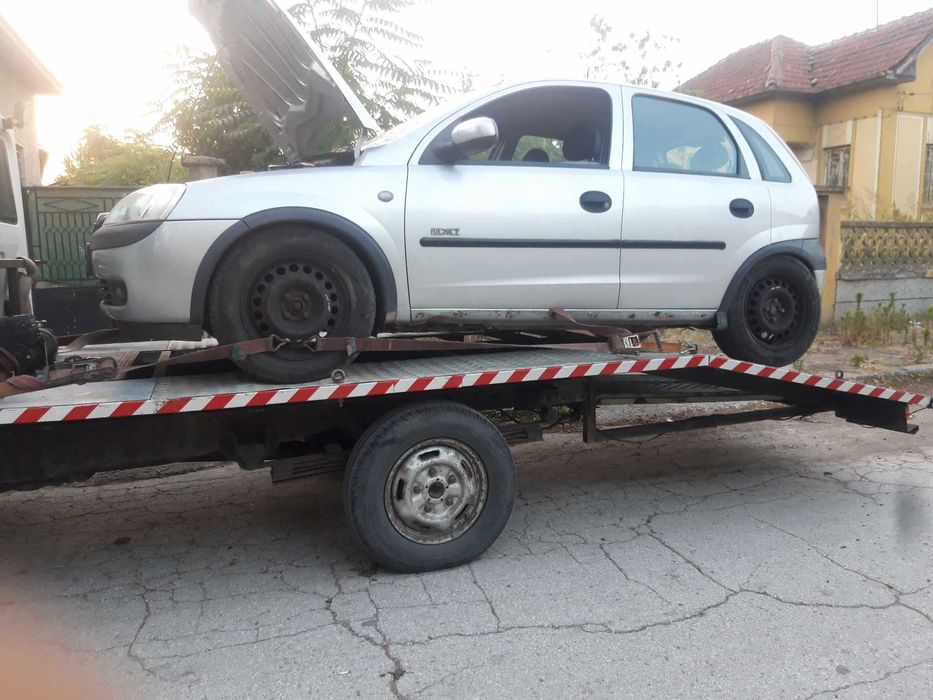 Опел Корса Ц - Само на части